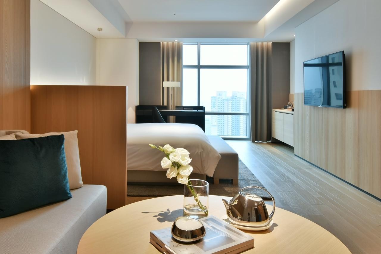 Silks Club Hotel Kaohsziung Kültér fotó Deluxe Room